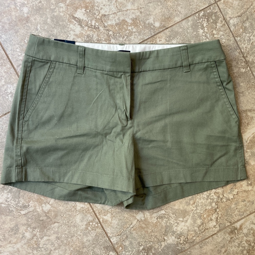 NWT J. Crew Women's 3.5" classic chino short